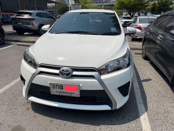 ขาย 2014 Toyota Yaris · Hatchback · เลขไมล์ 67,xxx รูปที่ 0